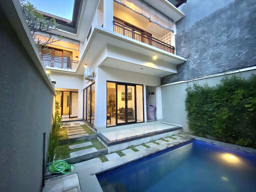Villa Kinawa Seminyak Bali Outdoor View Pool
